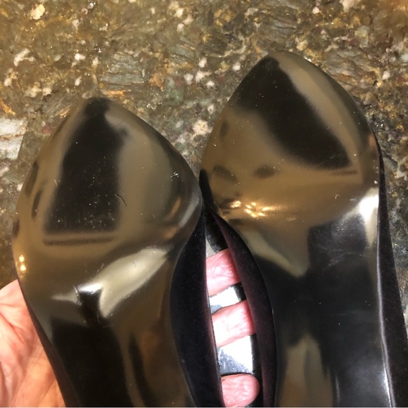 Private Collection women’s pumps 7 1/2M black with beefed design toe - Picture 7 of 9